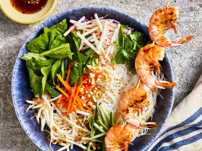 Vermicelli noodle bowl with shrimp and fresh vegetables